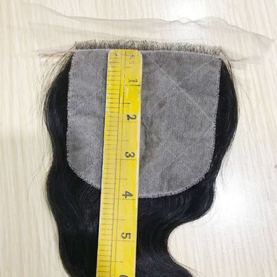 Passe a Agulha Fechamento de renda para cabelo humano 4*4 Fechamento de renda transparente corpo ondulado preto natural